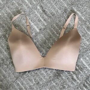 Wireless T-Shirt Demi Bra || SKIMS || 32G